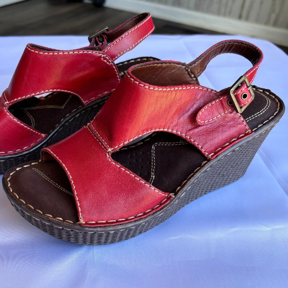 Red Hush Puppies Wedges